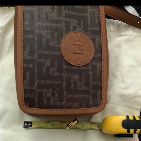 Additional photos for Fendi mini camera bag - Picture 2 of 4